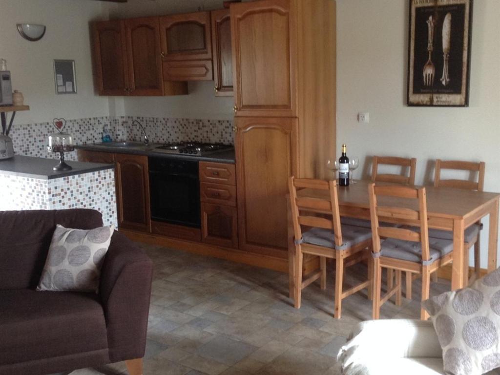 Villa Le Bois Gautier à Savigny-le-Vieux Extérieur photo